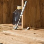 Witryna/barek dębowy z szufladą i szafkami LEROY 06