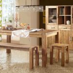 Aranżacja ławka Montana razem ze stołem i taboretem, dąb olejowany